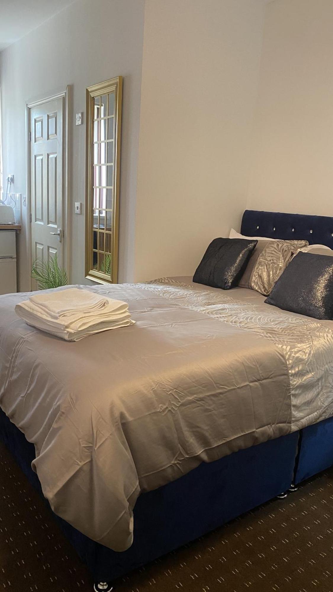 Bv Homely Fifteen At Deighton Appartement Huddersfield