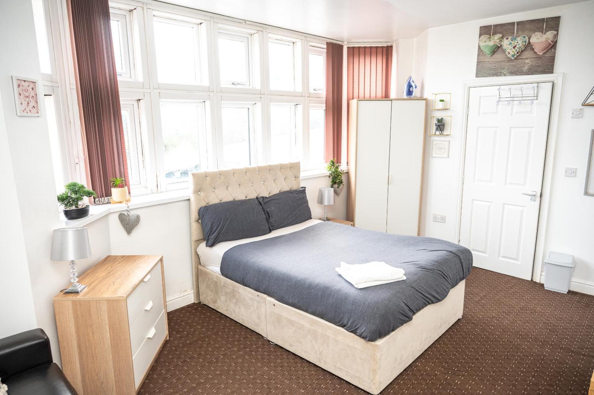 Bv Homely Fifteen At Deighton Appartement